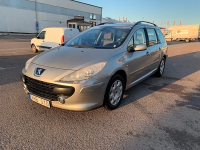 Peugeot 307 1.6 Besiktad Servad Dragkrok AC