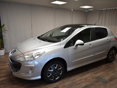 Peugeot 308 1.6 THP (140hk) Automat / Panorama *12053 mil*