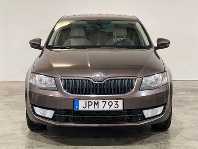 Skoda Octavia 1.6 TDI D-Värmare Sv-Såld 105hk