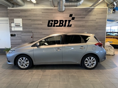 Toyota Auris Hybrid e-CVT, 136hk Comfort