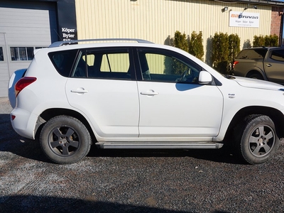 Toyota RAV4 2.2 D-4D 4x4 Drag Nybes