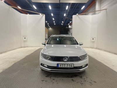 Volkswagen Passat 2.0 TDI 150hk Comfort Värmare Kamera Drag