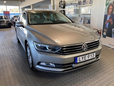 Volkswagen Passat Sportscombi 2.0 TDI SCR BlueMotion DSG Sekventiell, 190hk Execut