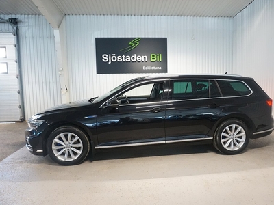 Volkswagen Passat Sportscombi GTE Aut Nav Drag Läder