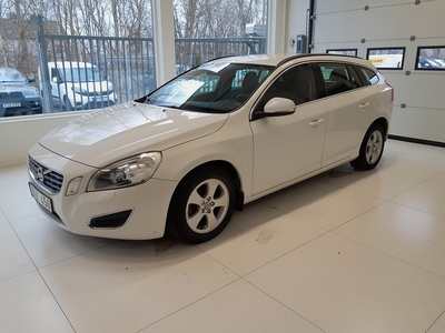 Volvo V60 D2 Momentum Euro 5