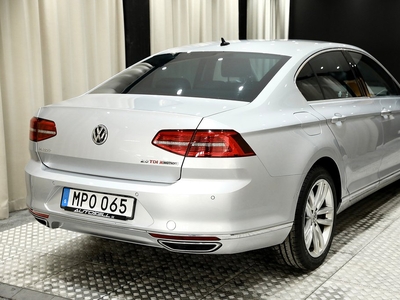 Volkswagen Passat GTS TDI 240hk 4Motion Massage Skinn Drag