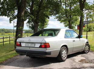 Mercedes-Benz E 320 Coupé 220hk. Mycket bra skick!