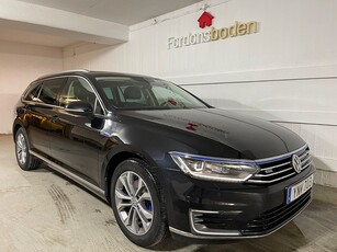 Volkswagen Passat GTE SC Executive |Panorama | Läder | 218hk