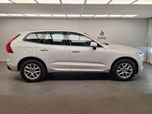 Volvo XC60 T8 TE Momentum Edition