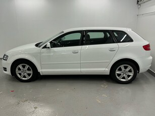 Audi A3 Sportback 1.6 TDI Attraction, Comfort Euro5 NyServ NyBes