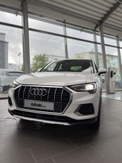 Audi Q3 35TFSI Automat, Drag, Backkamera, Rattvärme