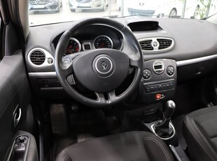 Renault Clio Sport Tourer 1.2 LÅGG SKATT & BESIKTIGAD