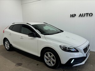 Volvo V40 Cross Country D2 Momentum K-rem bytt Voc Dragkrok