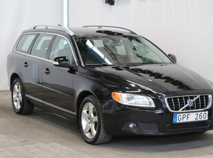 Volvo V70 2.4D Aut Summum Läder Värmare Farthållare 3,95%