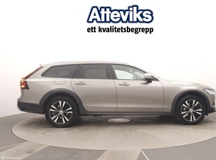 Volvo V90 Cross Country B4 197hk AWD Momentum Drag/Kamera