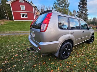 Nissan X-Trail 2,5 4x4 Man (165hk) *Xtraljus/Drag/Nya-däck*