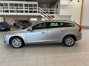 Volvo V60 D2 Automat Momentum Dragkrok Mycket fin V60