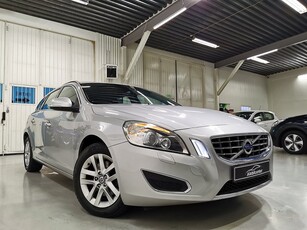 Volvo V60 D3 Geartronic Momentum ( Nykamrem) 0% Ränta