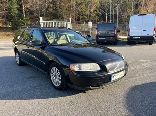 Volvo V70 2.4 140hk Automat Business Nybesiktigad 2026-01-31