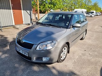 Skoda Fabia Kombi 1.4 TDI Ambiente / Lågmil / M-värme /Nybes