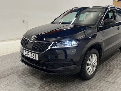 Skoda KaroqBusiness Värm Cockpit Canton CarPlay Drag 2019, SUV