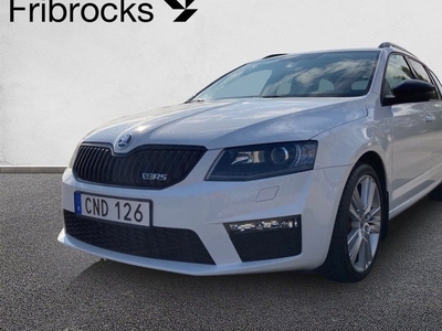 Skoda OctaviaRS 2,0 TDI DSG Skinn Värmare Drag 2014, Kombi