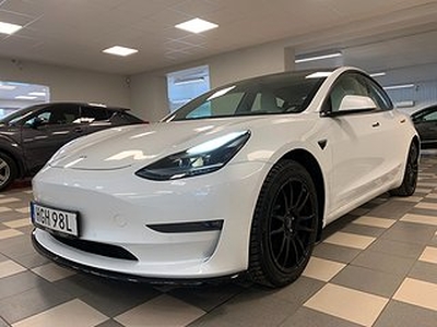 Tesla Model 3 Long Range AWD 440hk Autopilot Facelift Dual Motor Panorama