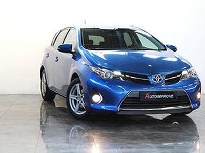 Toyota Auris HYBRID 136HK E-CVT AUTOMAT B-KAMERA LÅGMIL