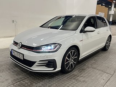 Volkswagen Golf GTI Performance 245hk Cockpit Kamera CarPlay