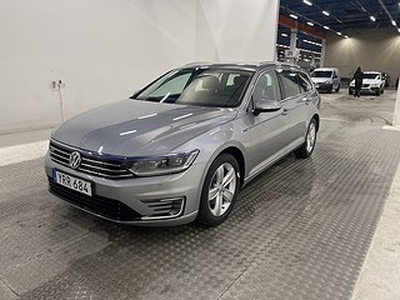 Volkswagen Passat GTE 218hk Executive Värm Kamera Skinn Drag