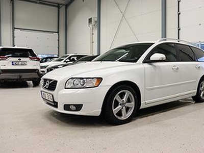 Volvo V50 D3 Momentum Skinn P-Värm Kamrembytt 150hk