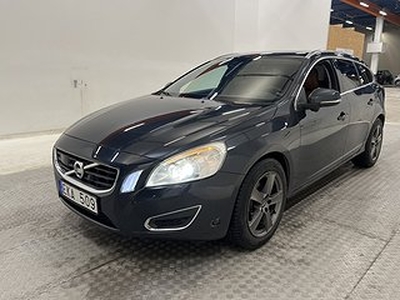 Volvo V60 T4 180hk Summum Värm Sensorer BLIS Drag Välservad