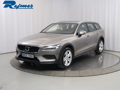 Volvo V60Cross Country B4 AWD Adv SE Läder Navi Blis VOC 2021, Kombi