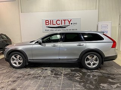 Volvo V90 Cross Country D4 AWD Kamera Momentum GPS Nyservad