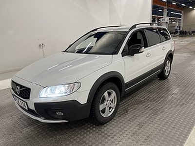 Volvo XC70 D4 AWD Dynamic VOC Värm Rattvärme Blis Navi Drag