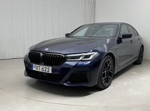 BMW 545e xDrive Sedan, G30 LCI (394hk)