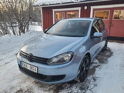 Volkswagen Golf 5-dörrar 1.4 TSI Style Snygg Nyservad