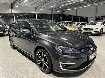 Volkswagen Golf GTE 1.4 TSI Fjärrstyrd värmare Drag Kamera Eu6