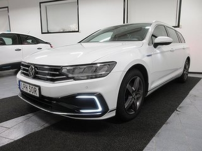 Volkswagen Passat Variant GTE Värm MOMS S/V Drag 218 hk