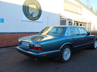 Jaguar XJ 4.0 V8 Sovereign, mkt fin bil, mkt lite vinterkörd