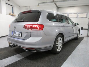 Volkswagen Passat Sportscombi GTE 1.4 TSI 218 hk Cockpit Vär