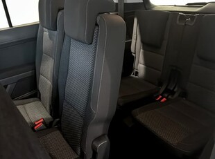 Volkswagen Touran 7-seater