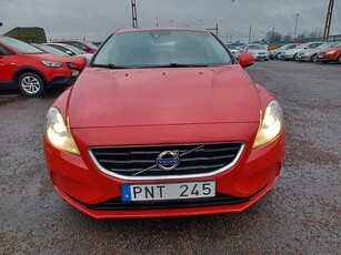 Volvo V40 D2 Momentum Euro 5,Drag ,Värmaren