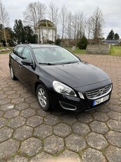 Volvo V60 D4 Geartronic Momentum, Taklucka,