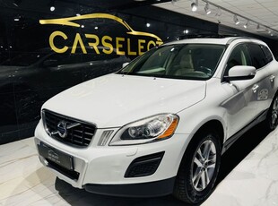 Volvo XC60D4 AWD Momentum Panorama Skinn Navi Drag 2013, SUV