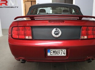 Ford Mustang V8 GT CABRIOLET 304hk