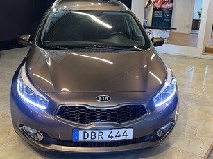 Kia CEED cee'd_sw 1.4 CRDi EX . Lågamil . Ny BES . Euro 5