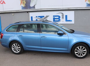 Skoda Octavia Kombi 1.4 CNG Dragkrok Navi M-Värmare 1Brukare