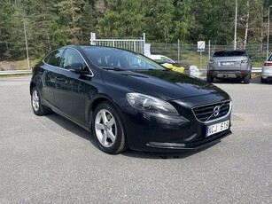 Volvo V40 T4 180hk Momentum Skinn Backkamera Nybytt kamrem