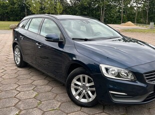 Volvo V60 D2 Powershift ,Euro 5,Ny Kamrem,Nybesiktigad